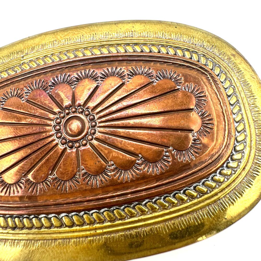 TR 1989 vintage gold tone solid bronze copper Southwestern unisex belt buckle - Picture 3 of 7